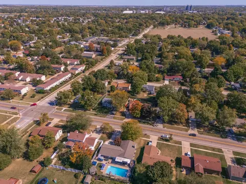 View/Area - 105 S Parkside Rd, Normal, IL 61761 photo 5 of 7