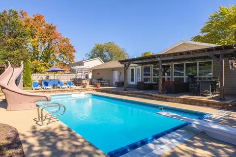 Exterior - 105 S Parkside Rd, Normal, IL 61761 photo 8 of 20