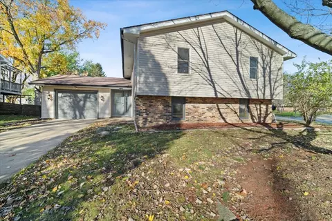 200 Orlando Ave, Normal, IL 61761