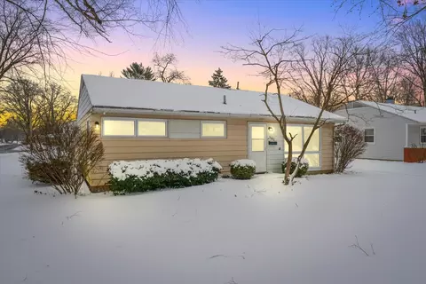 1102 E Delaware Ave, Urbana, IL 61801