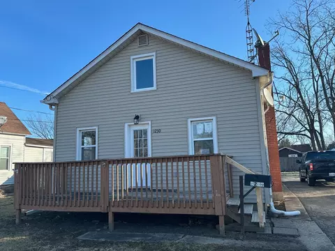 1230 N 13th St, Dekalb, IL 60115