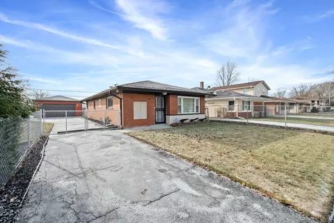 2319 W 157th Pl, Markham, IL 60426 photo 2