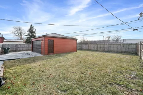 2319 W 157th Pl, Markham, IL 60426 photo 6