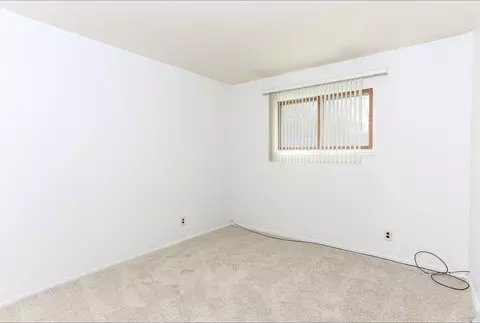 Bedroom - 15256 Ridgeway Ave, Midlothian, IL 60445 photo 5 of 9