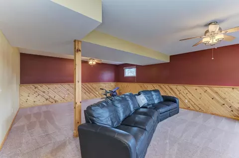 1046 Madison Ave, Braidwood, IL 60408 photo 17