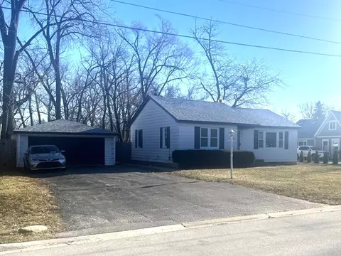 9211 S 79 Ave, Hickory Hills, IL 60457