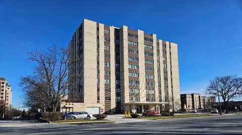 141 N La Grange Rd #206, La Grange, IL 60525