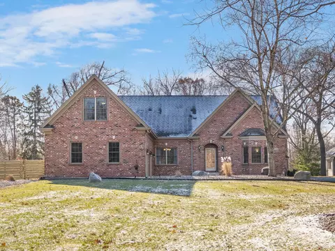 28 W581 Hickory Ln, West Chicago, IL 60185