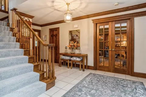 1316 E Gartner Rd, Naperville, IL 60540 photo 3