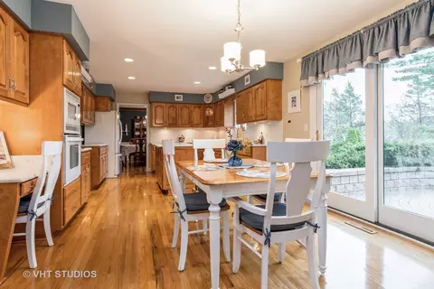 1316 E Gartner Rd, Naperville, IL 60540 photo 10