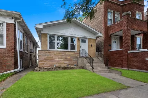 4850 W Crystal St, Chicago, IL 60651