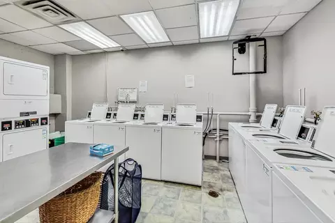 Other - 33 W Delaware Pl #9K, Chicago, IL 60610 photo 3 of 14