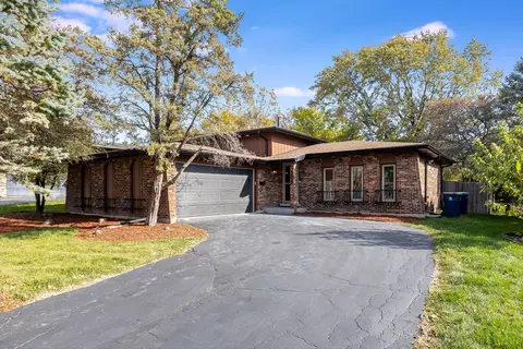 739 Violet Ln, Matteson, IL 60443