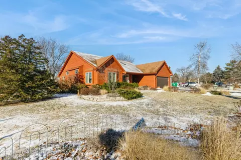 320 Mainsail Dr, Third Lake, IL 60030 photo 2