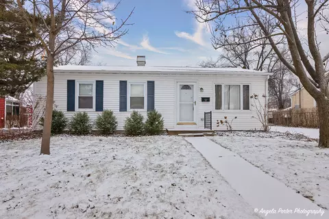 129 Glendale Rd, Buffalo Grove, IL 60089