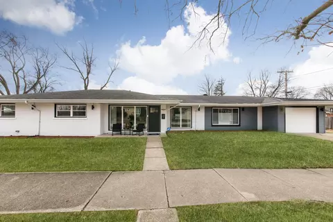 744 Park Plaine Ave, Park Ridge, IL 60068