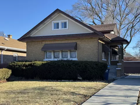 1605 S 10th Ave, Maywood, IL 60153