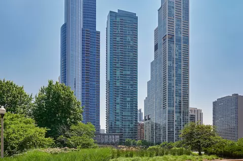 1201 S Prairie Ave #4403, Chicago, IL 60605