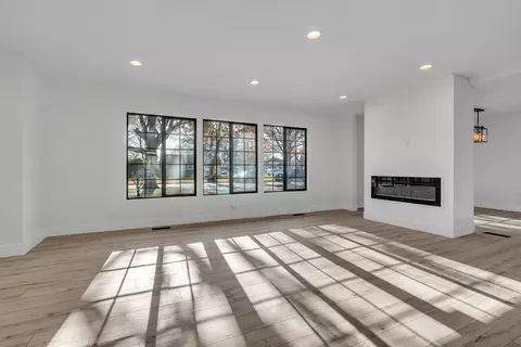 Living - 3102 Saint James St, Rolling Meadows, IL 60008 photo 3 of 3