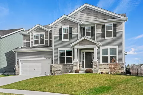 32038 Savannah Dr, Lakemoor, IL 60051