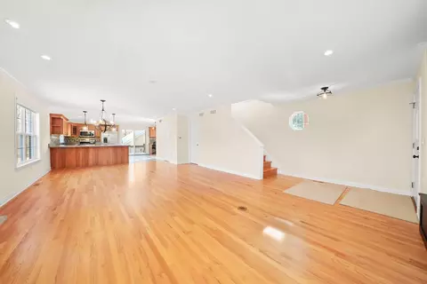 Living - 20451 Wolf Rd, Mokena, IL 60448 photo 7 of 9