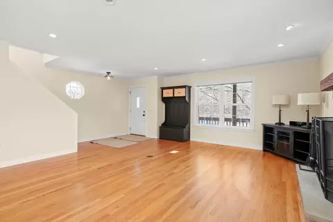 Living - 20451 Wolf Rd, Mokena, IL 60448 photo 6 of 9