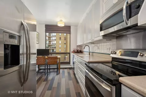 100 E Bellevue Pl #8A, Chicago, IL 60611 photo 9