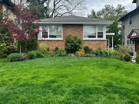 1432 W Juneway Ter, Chicago, IL 60626