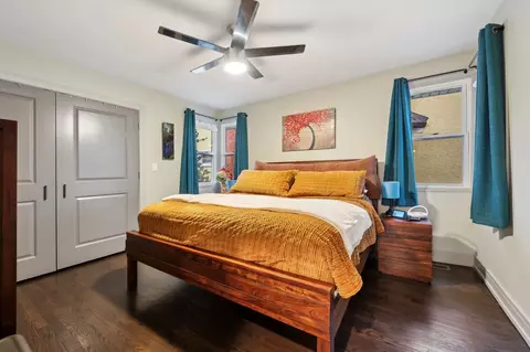 Bedroom - 1432 W Juneway Ter, Chicago, IL 60626 photo 1 of 2