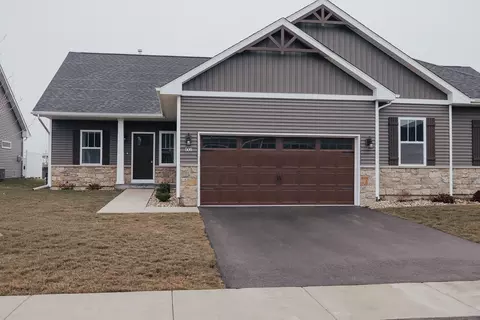 506 Anjali Ct #L, Sycamore, IL 60178