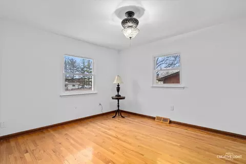 Bedroom - 7 S327 Midfield Dr, Aurora, IL 60506 photo 1 of 3