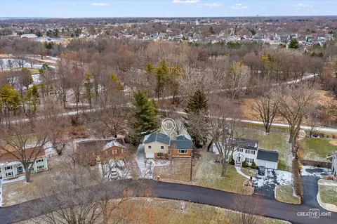 View/Area - 7 S327 Midfield Dr, Aurora, IL 60506 photo 2 of 5