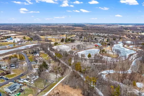 View/Area - 7 S327 Midfield Dr, Aurora, IL 60506 photo 5 of 5