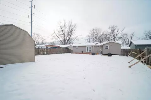1310 Beverly Ln, Bloomington, IL 61701 photo 27