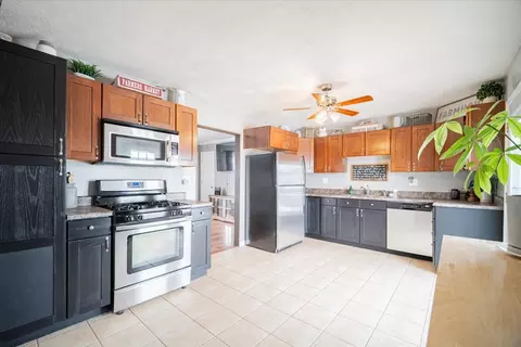 1310 Beverly Ln, Bloomington, IL 61701 photo 24