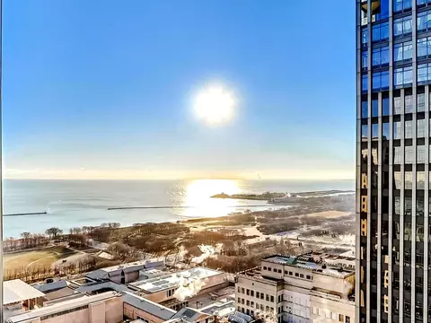 60 E Monroe St #3704, Chicago, IL 60603 photo 27