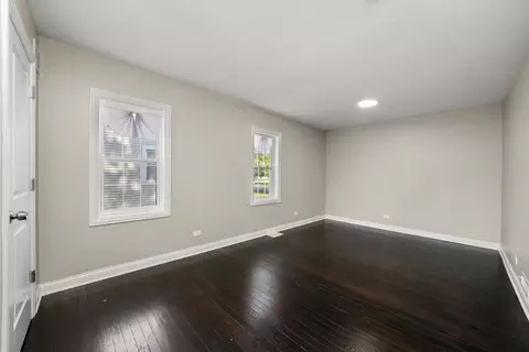 Living - 3349 Ann St, Lansing, IL 60438 photo 5 of 6
