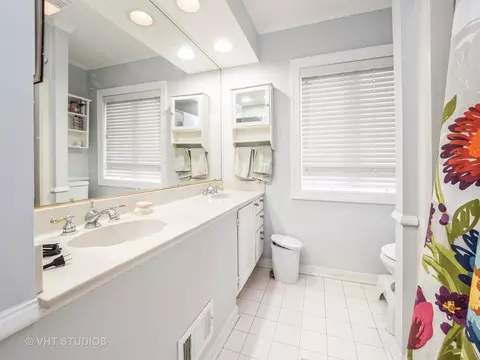 248 Summit Dr, Tower Lakes, IL 60010 photo 18