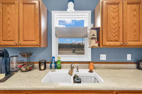 803 E Blackburn St, Paris, IL 61944 photo 14