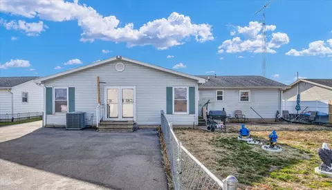 803 E Blackburn St, Paris, IL 61944 photo 30
