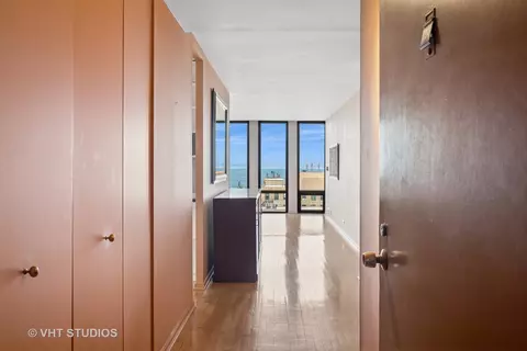 200 E Delaware Pl #28B, Chicago, IL 60611 photo 4