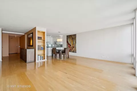 200 E Delaware Pl #28B, Chicago, IL 60611 photo 7