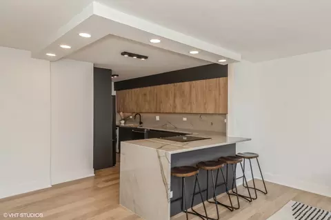 Kitchen - 1 E Schiller St #16B, Chicago, IL 60610 photo 1 of 2