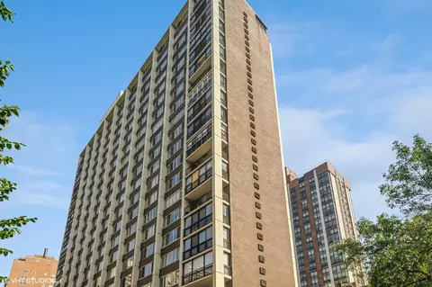 1 E Schiller St #16B, Chicago, IL 60610