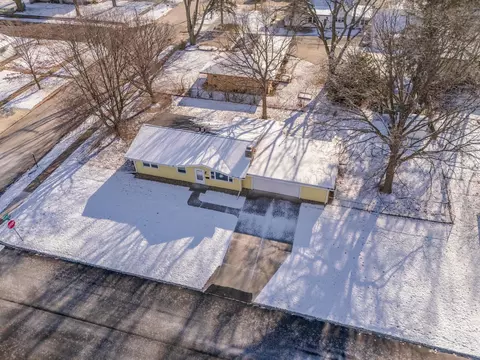 View/Area - 1101 David Dr, Normal, IL 61761 photo 2 of 5