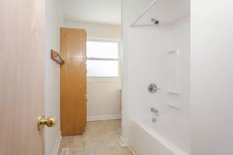 Bath - 1101 David Dr, Normal, IL 61761 photo 1 of 2