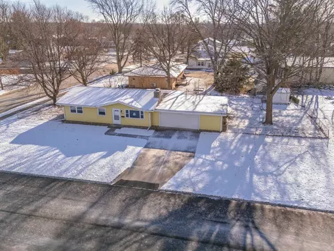 View/Area - 1101 David Dr, Normal, IL 61761 photo 1 of 5