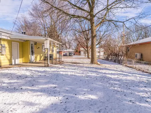 Exterior - 1101 David Dr, Normal, IL 61761 photo 5 of 10
