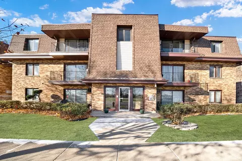 10820 Kilpatrick Ave #2SE, Oak Lawn, IL 60453