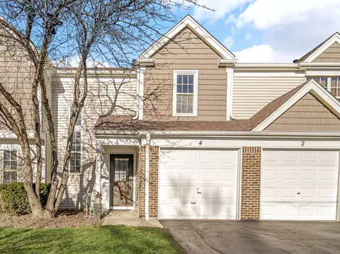 4 Marion Ln, Streamwood, IL 60107